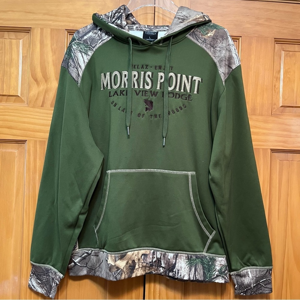 Signature Morris Point Lodge Camo Hoodie Size Large